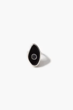Oasis Ring Black Horn
