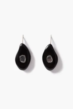 Pebble Earrings Black Horn